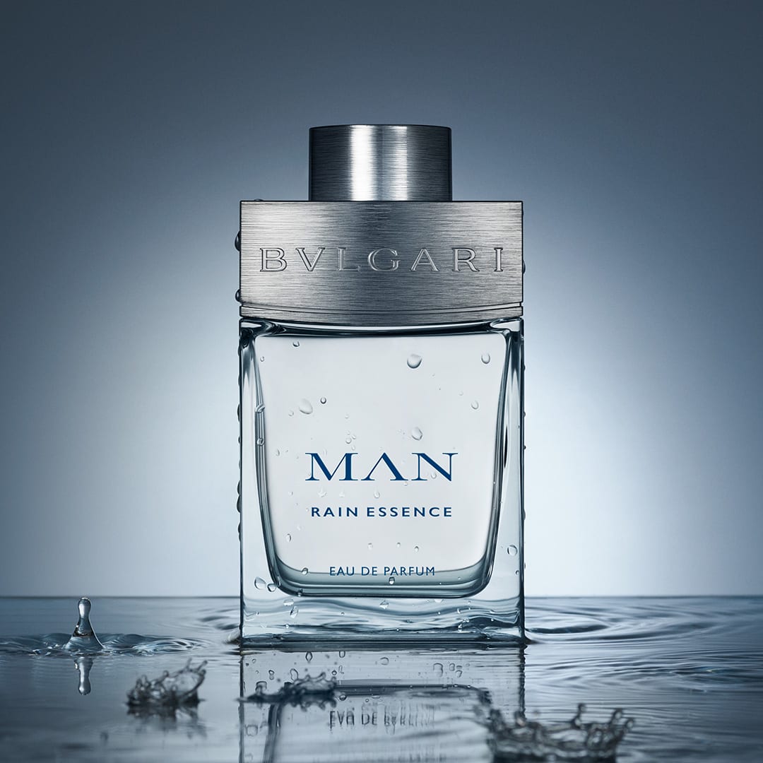 Man Rain Essence Eau de Parfum captures the revitalising energy and quiet rejuvenating property of Rain