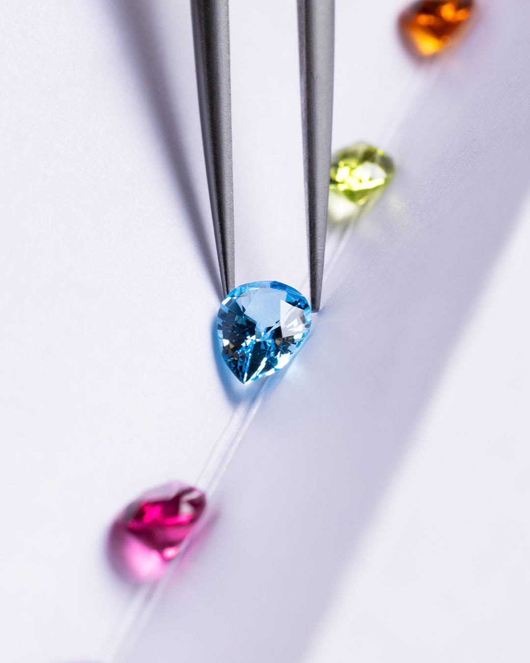 Gemstone setting during the Tubogas Manchette watch making of, close up.