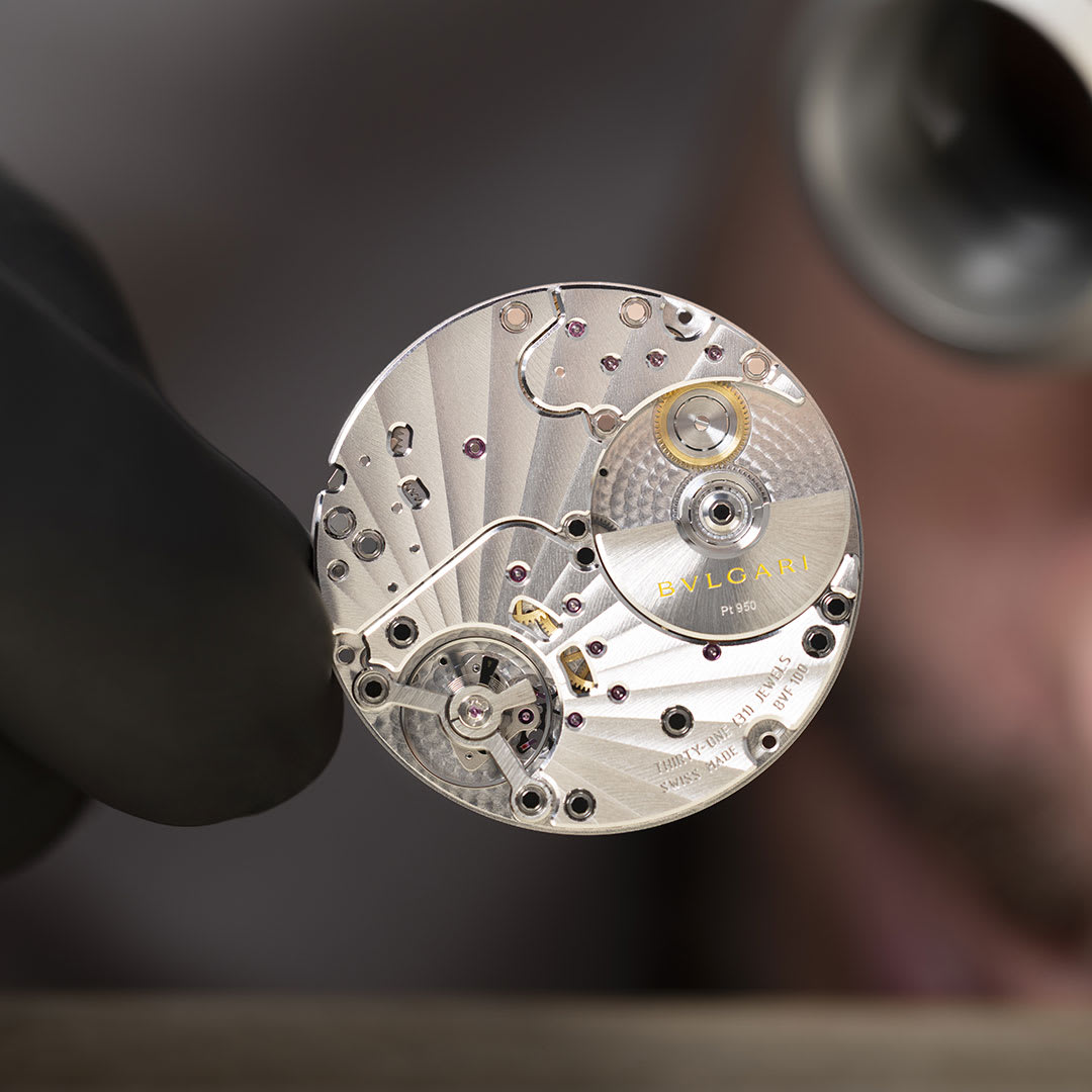 Making of the Octo Finissimo 37 mm Automatic ultra-thin yellow gold watch.