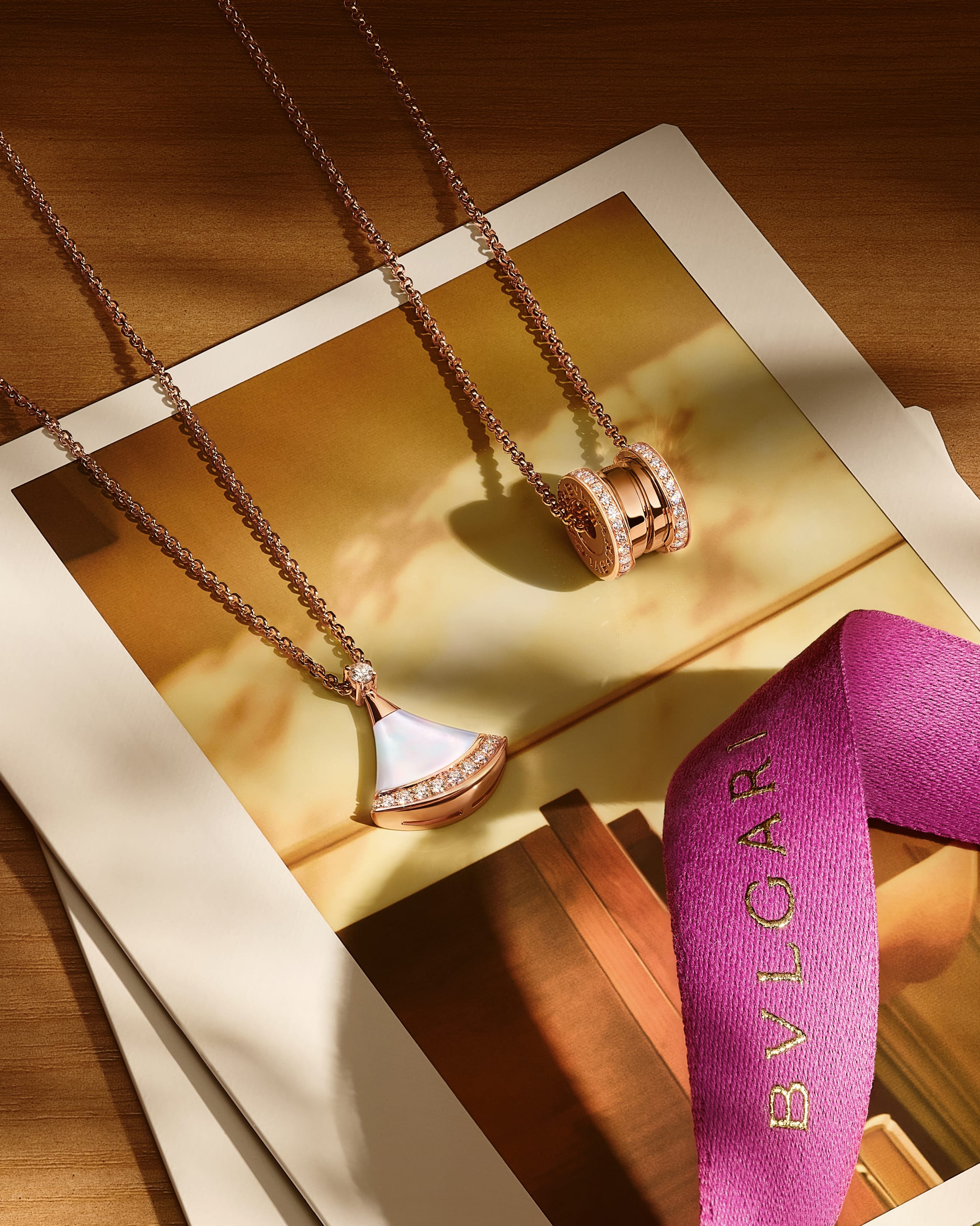 Bzero1 and Divas' Dream necklaces creative shot by Chinese Valentine's Day campaign.