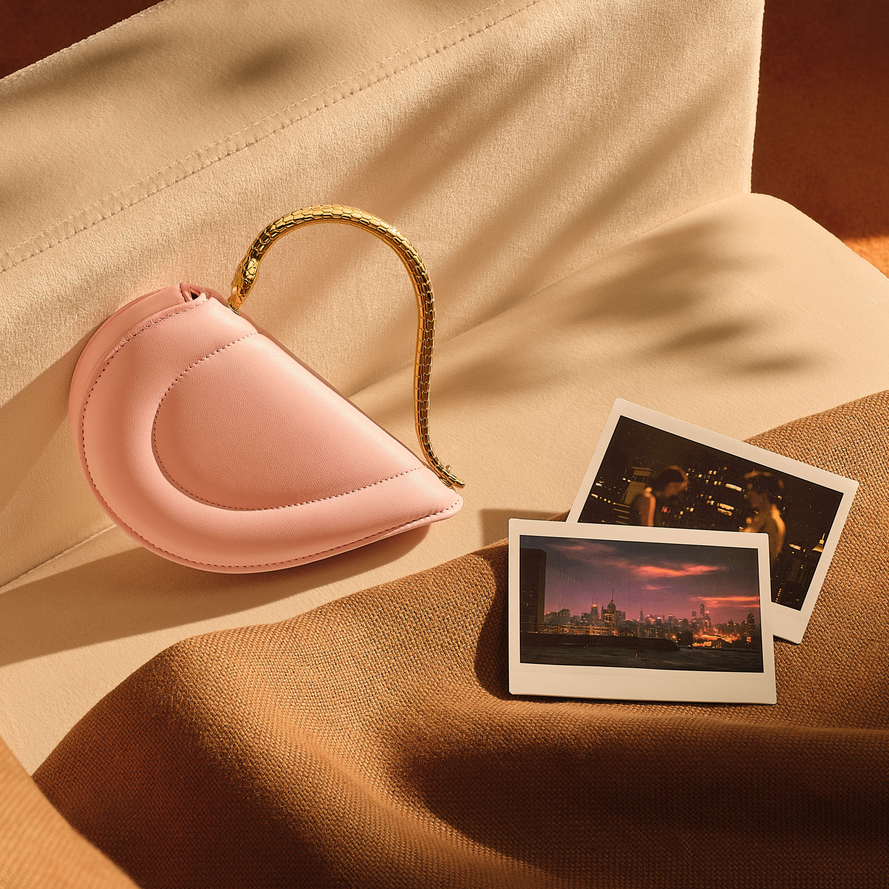 Serpenti Cuore bag, creative shot by Cvd Campaign.