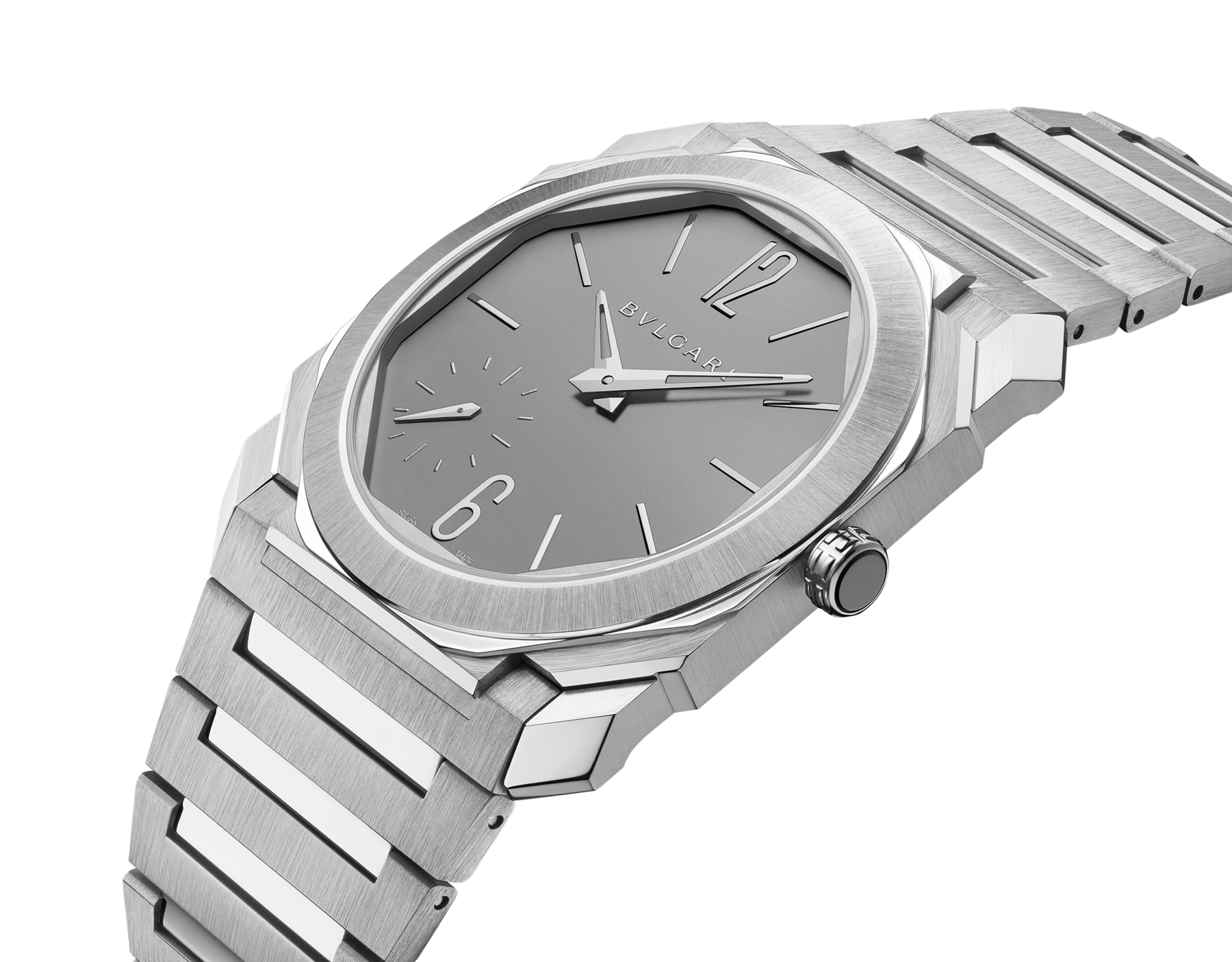 Angled view of Bulgari Octo Finissimo 37 reference 104351